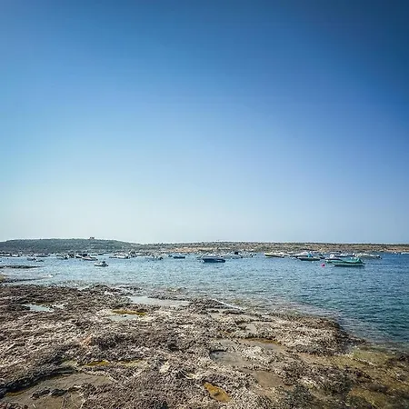 Appartamento Bright 3-bed With Outdoor Dining Mellieha *