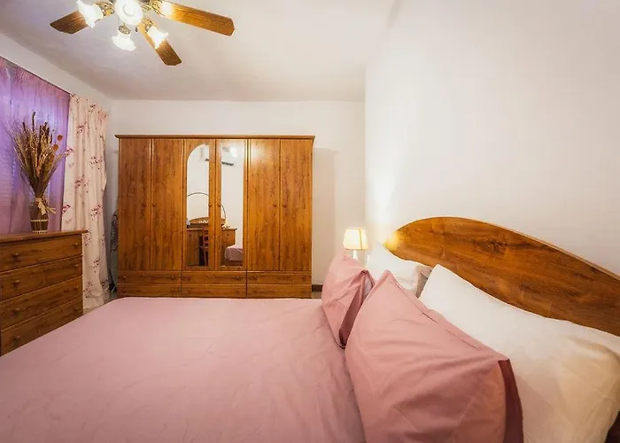 아파트 Bright 3-bed With Outdoor Dining Mellieha